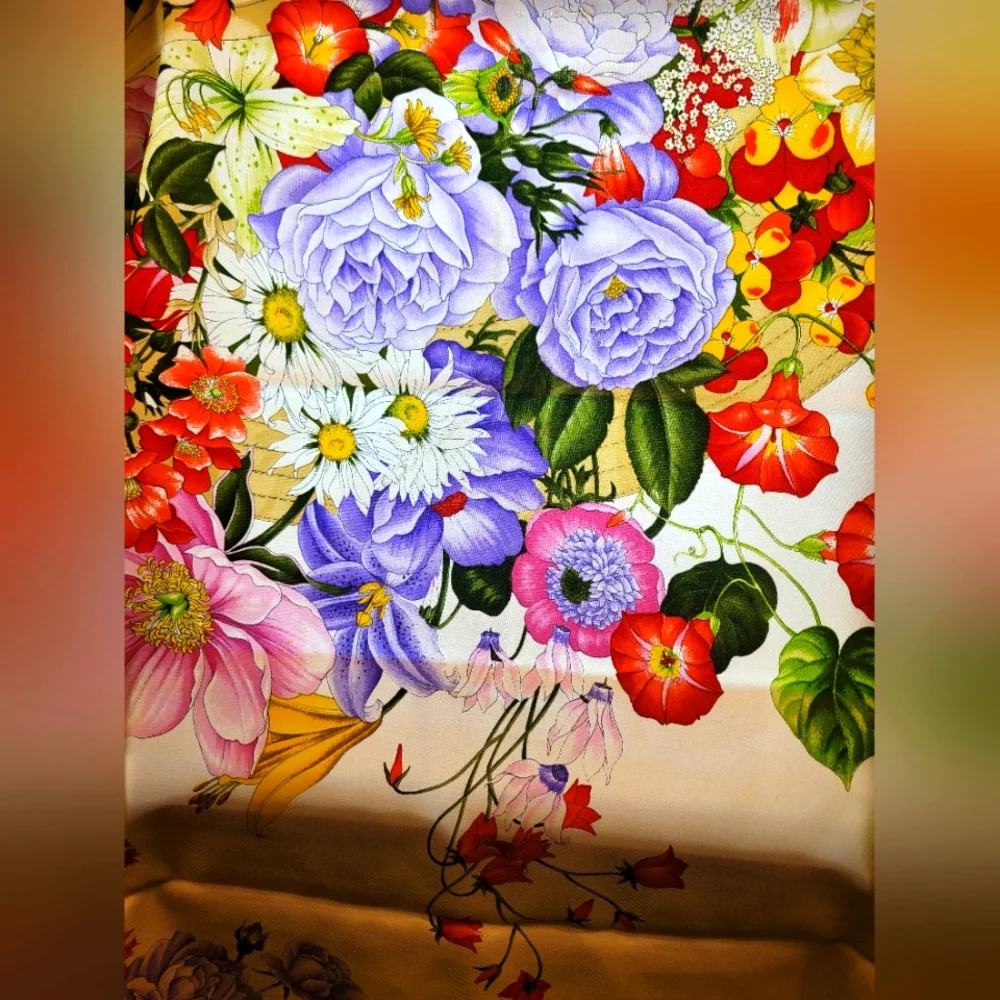 Gucci Silk Floral Sqare Scarf - Picture 3 of 6